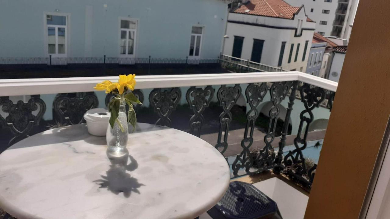 City'S Heart Guesthouse Ponta Delgada  Exterior photo